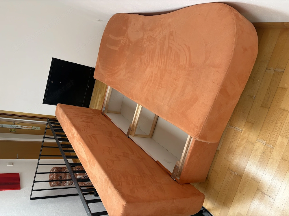 Ausziehbare Couch gut erhalten 