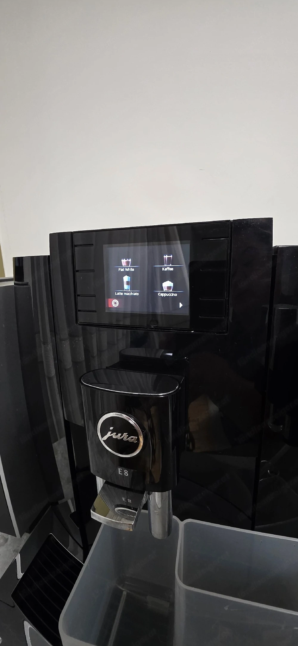 Jura E8 Kaffeevollautomat 