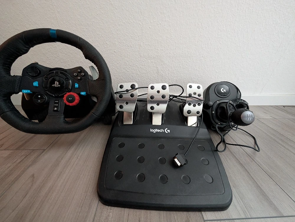 Logitech G 29 + Shifter