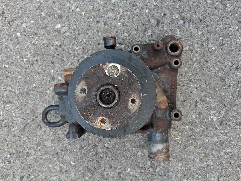 Steyr 8060 Wasserpumpe