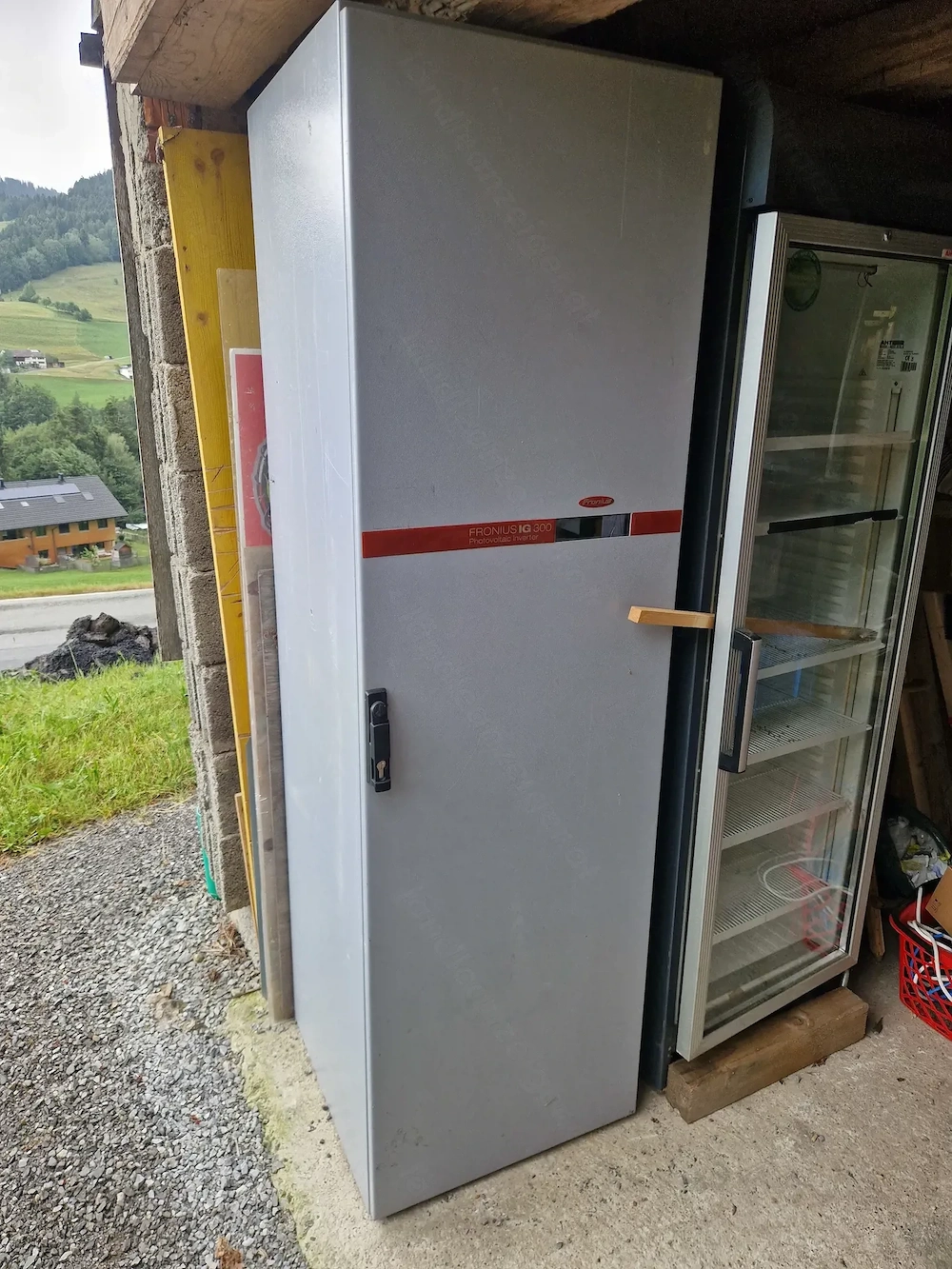 Verteiler Schrank Metallschrank abzugeben Elektroverteiler Stromkasten 200x60x60 Rittal ?