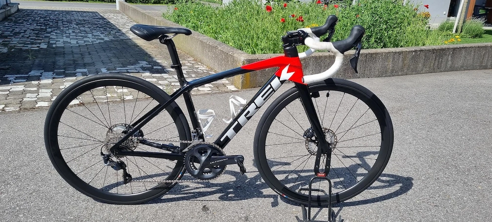 Gelegenheit: Verkaufe top erhaltenes, wenig gefahrenes Rennrad TREK Emonda SL Disc, Gr. 47