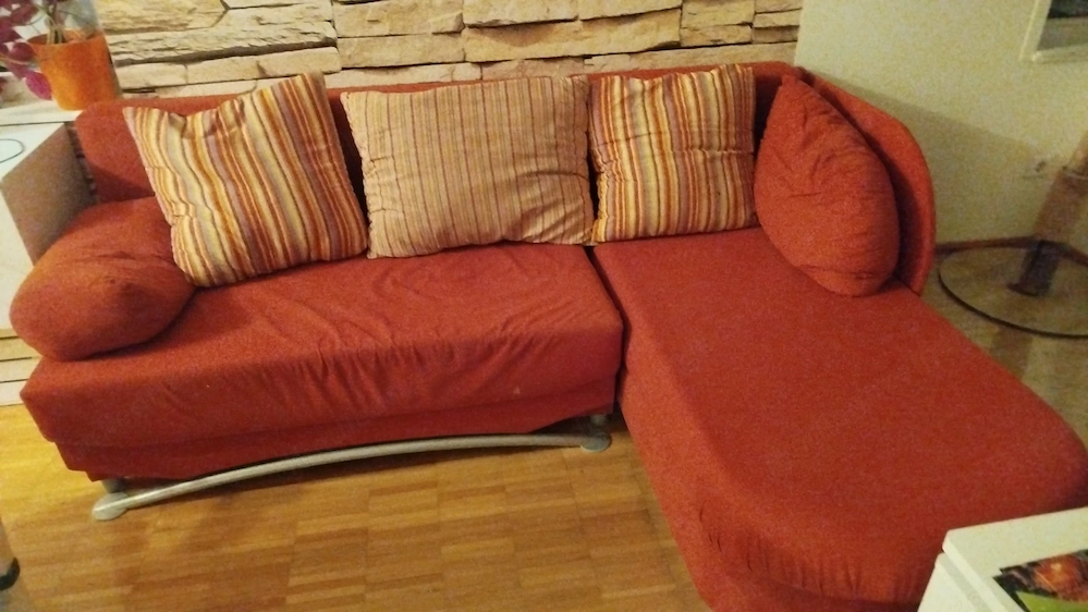Ausziehbare Couch zu verschenken