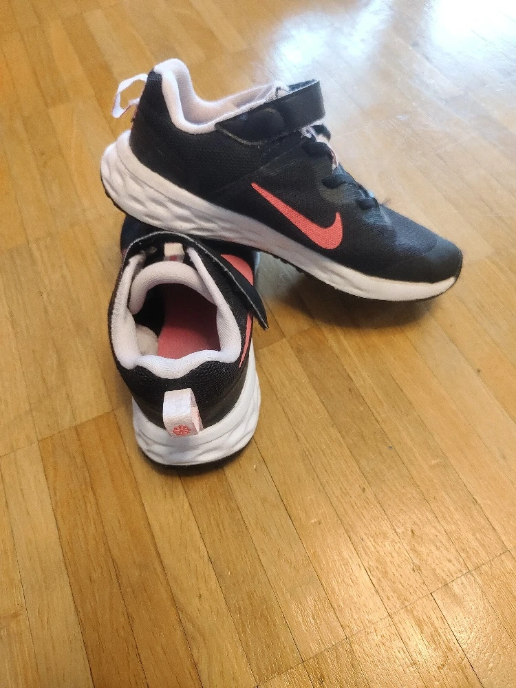 Nike Laufschuhe 
