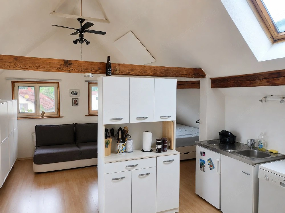 1 Zimmerwohnung Dachgeschoss