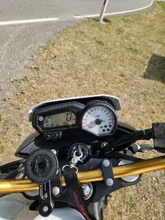 Yamaha FZ8