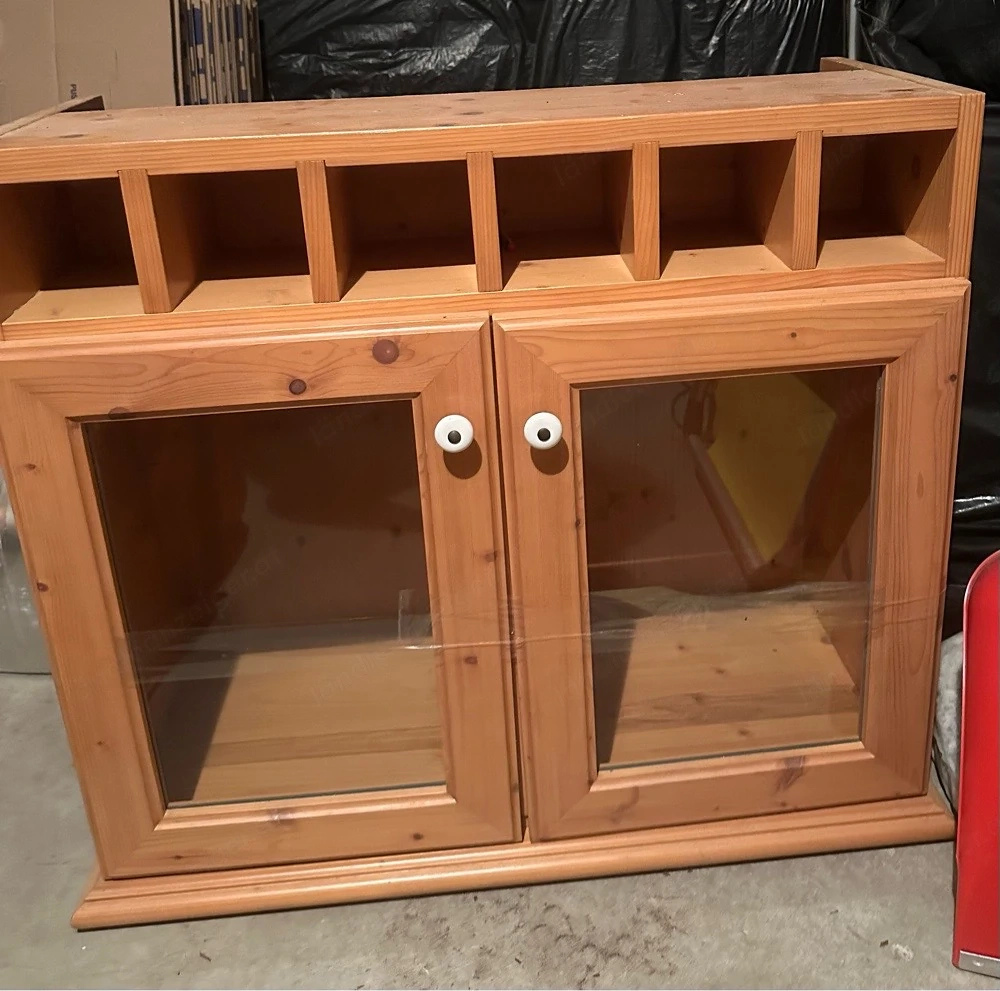 Vollholz Kästchen mit Glastüren
