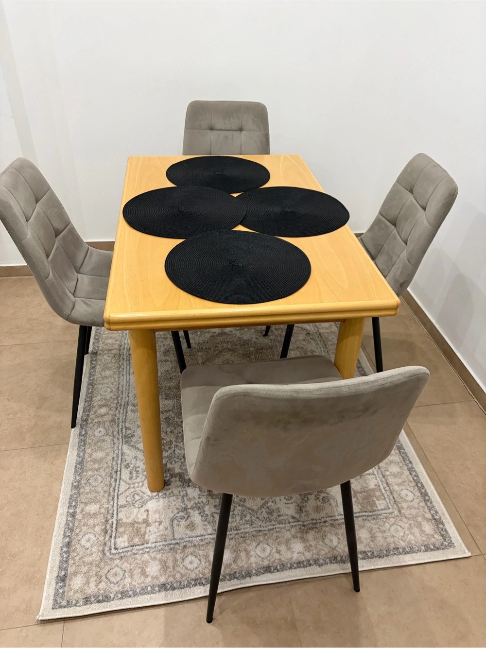 4 Esszimmerstühle Samt taupe grau, Metallbeine, sehr guter Zustand
