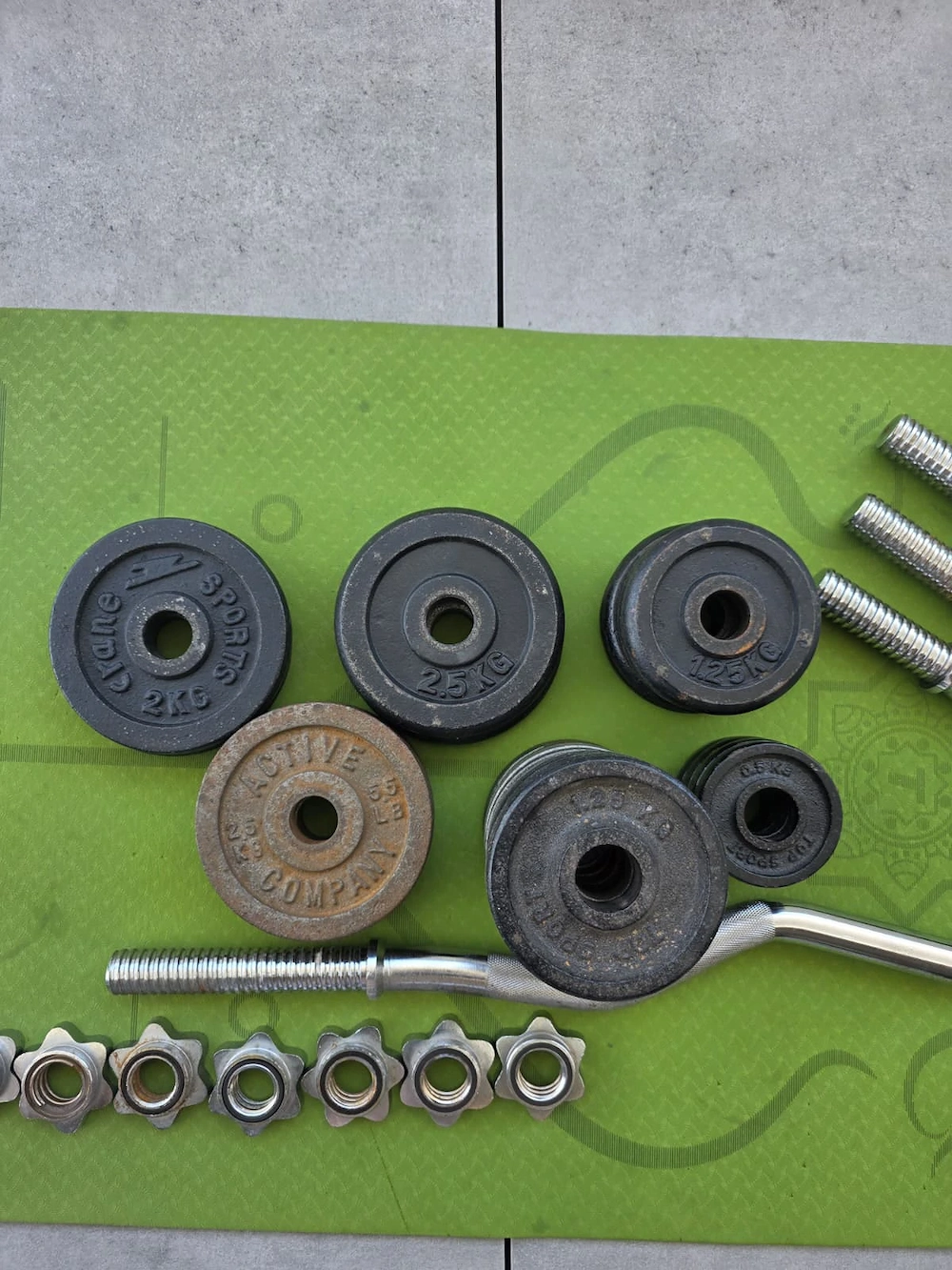 Hantelset 28,5 kg inkl. EZ-Stange & 3 Kurzhantelstangen