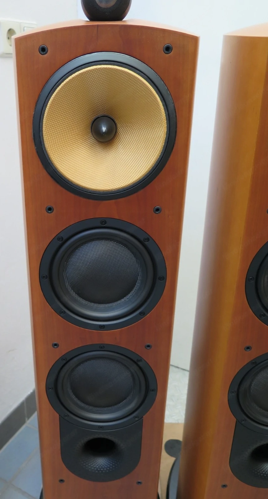Bowers & Wilkins B&W Nautilus 804 Highend Stand-Lautsprecher 