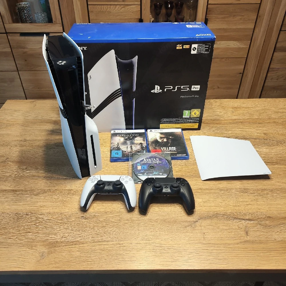 Sony Playstation 5 pro 2TB PS5 pro CDs player 