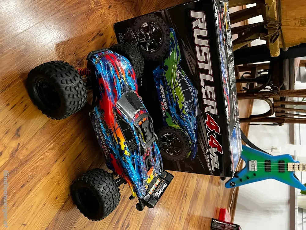Traxxas Rustler 4x4 vxl 