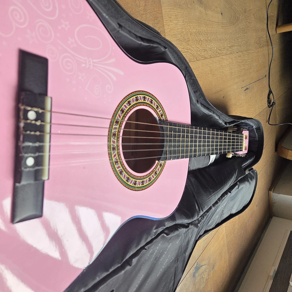 Schöne Gitarre für Mädchen ink. Ritter Gitarrentasche