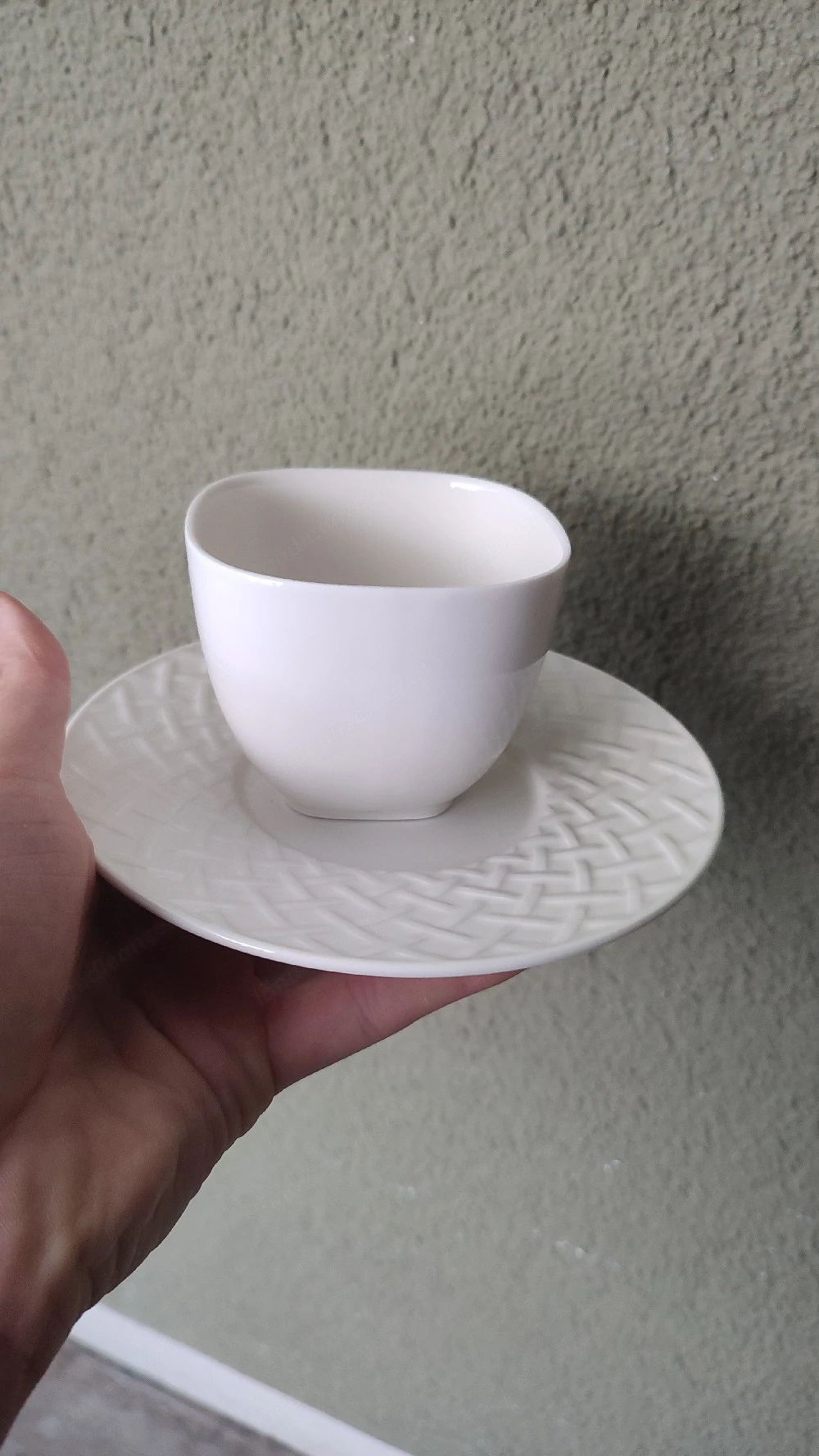 Gratis: Kaffeetassen Teetassen + Untersetzer zu verschenken