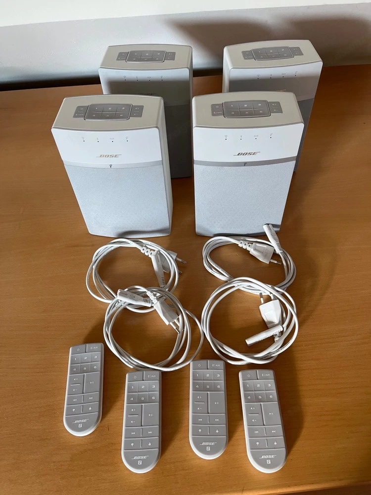 4x Bose Sound Touch 10