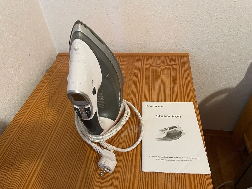 Bügeleisen mit Digitalanzeige