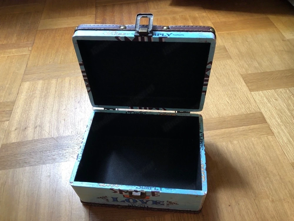 Schatulle Kunststoff zu verschenken