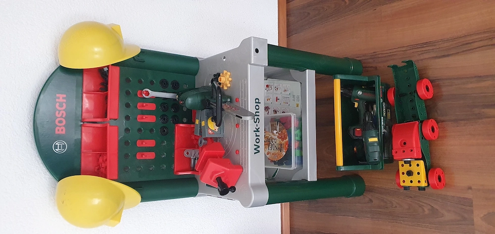 Bosch Kinderwerkbank mit viel Zubehör
