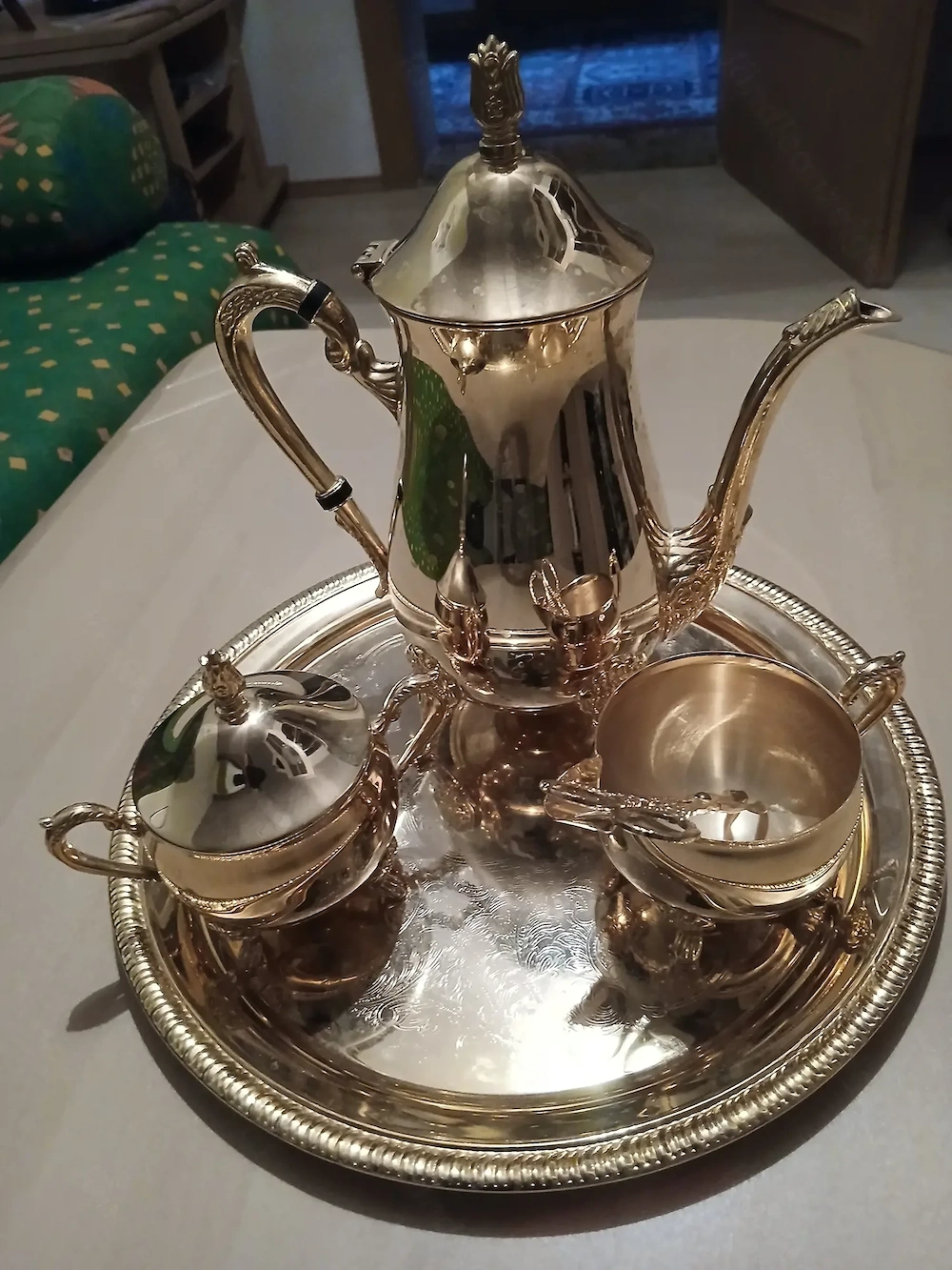Goldenes Teekannen Set