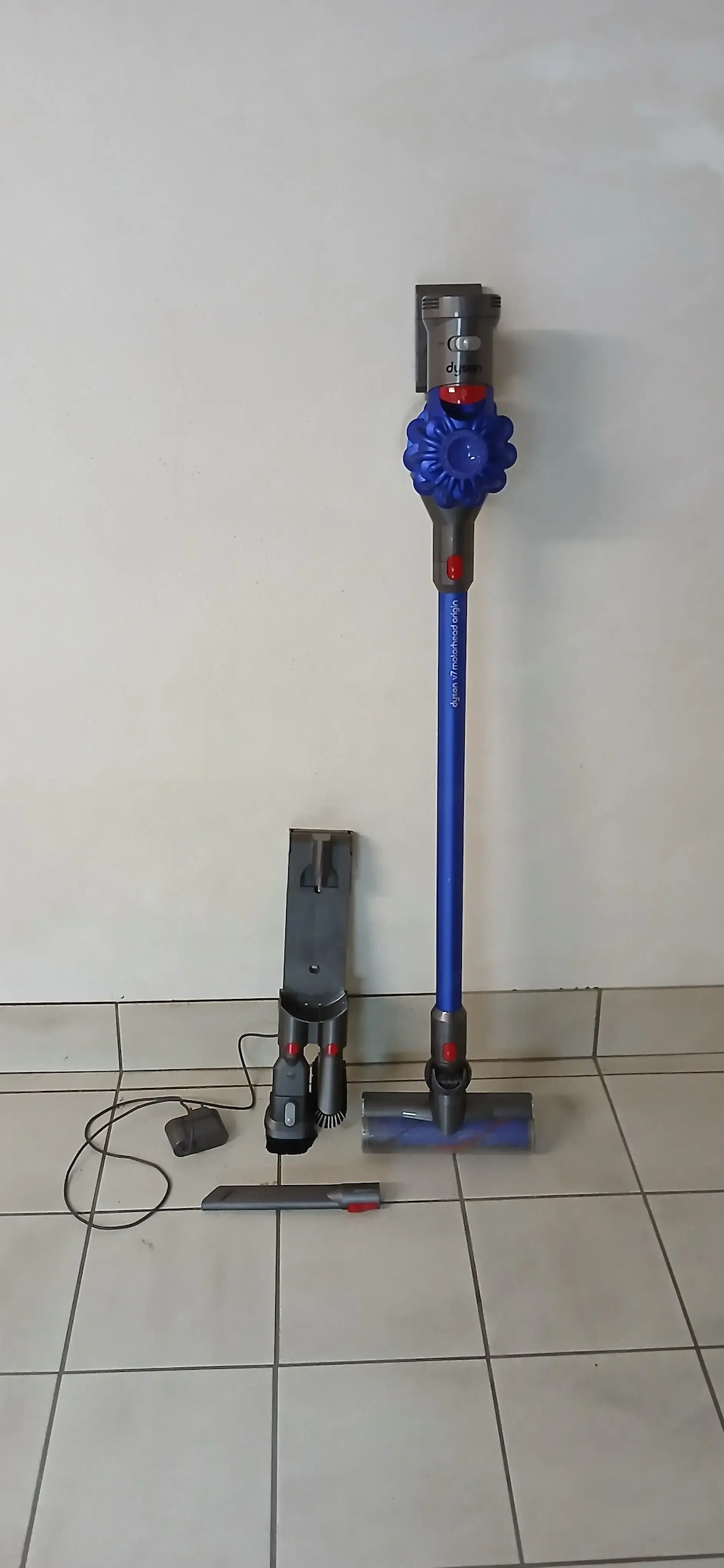 Dyson Staubsauger V7