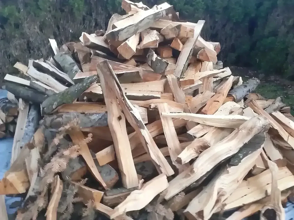 Brennholz Hartholz halbtrocken 