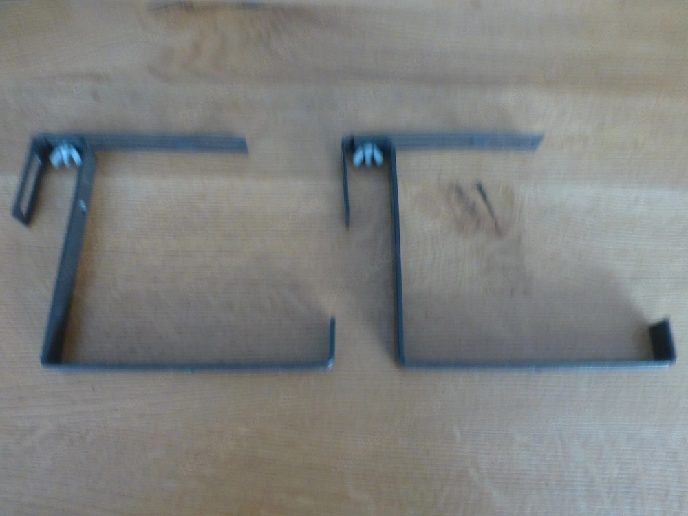 Halter Pflanztröge
