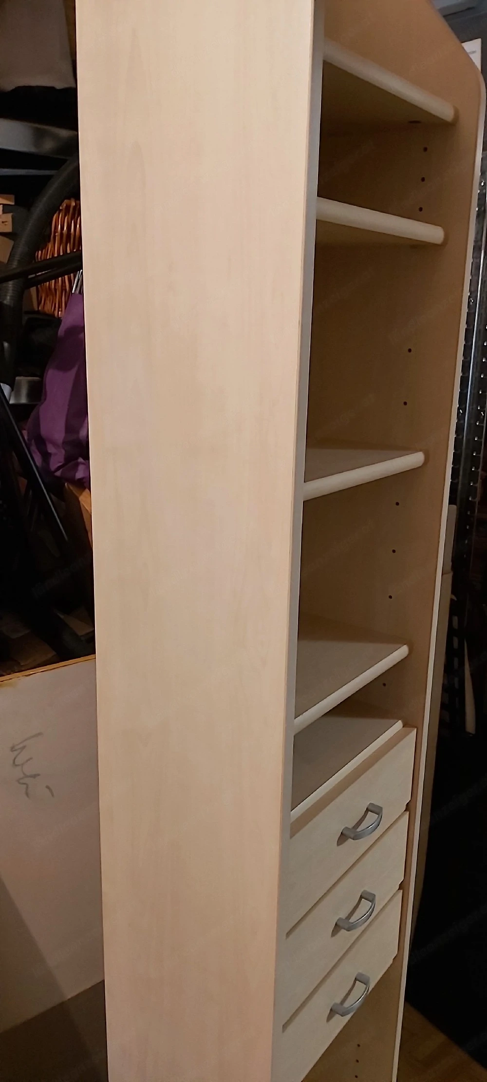 hoch schrank