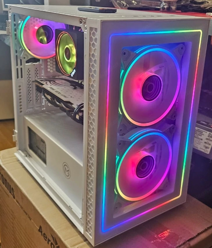 Gaming-PC (Ryzen 5 3600X, 1TB M2 SSD, 32GB Ram, GTX1070, WLan) - TOP