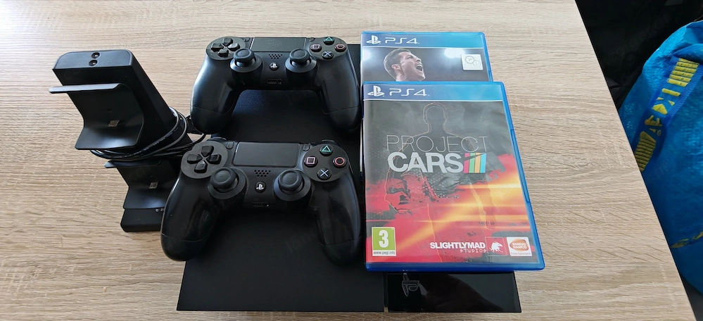 Playstation 4