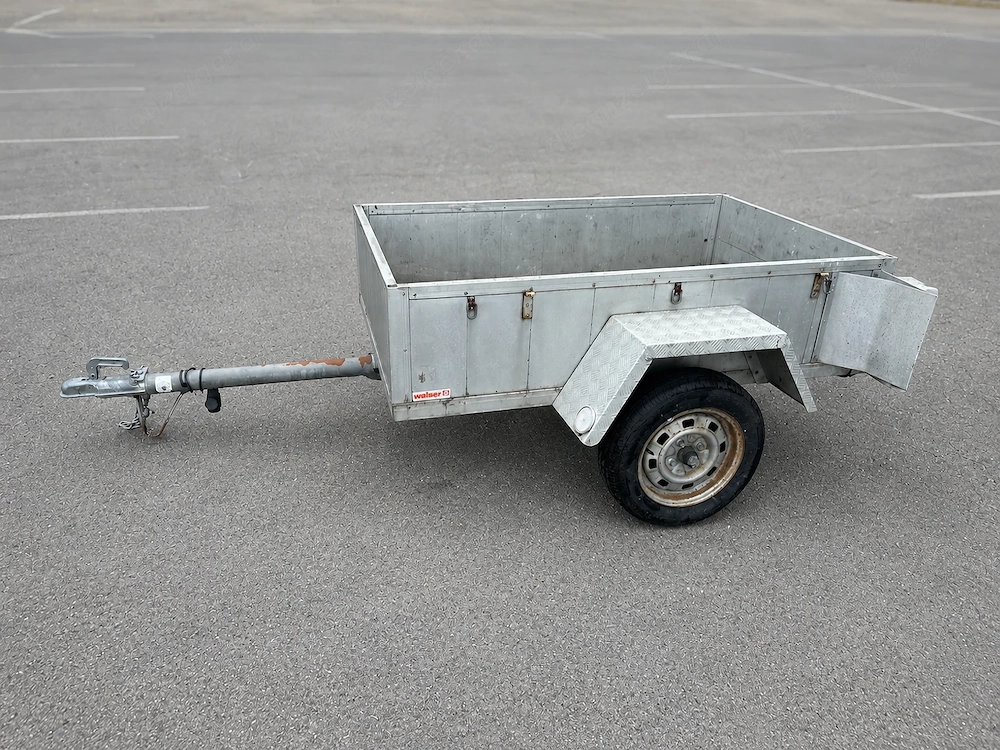 Stabiler Einachsanhänger W 750 mit hoher Aluminium-Haube - wenig benutzt - Pickerl bis 04 2027