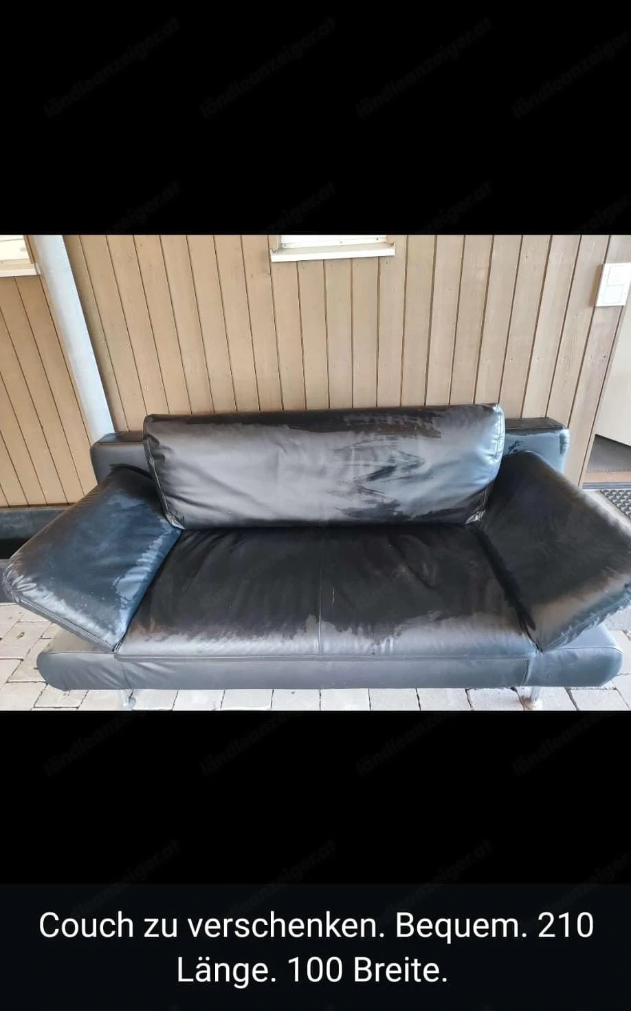 Couch sehr bequem . auch als Schlafcouch verwendbar. Farbe schwarz. GRATIS