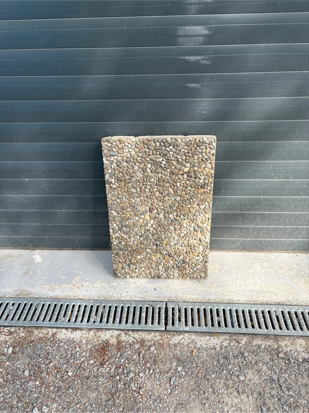 Waschbetonplatten zu verschenken