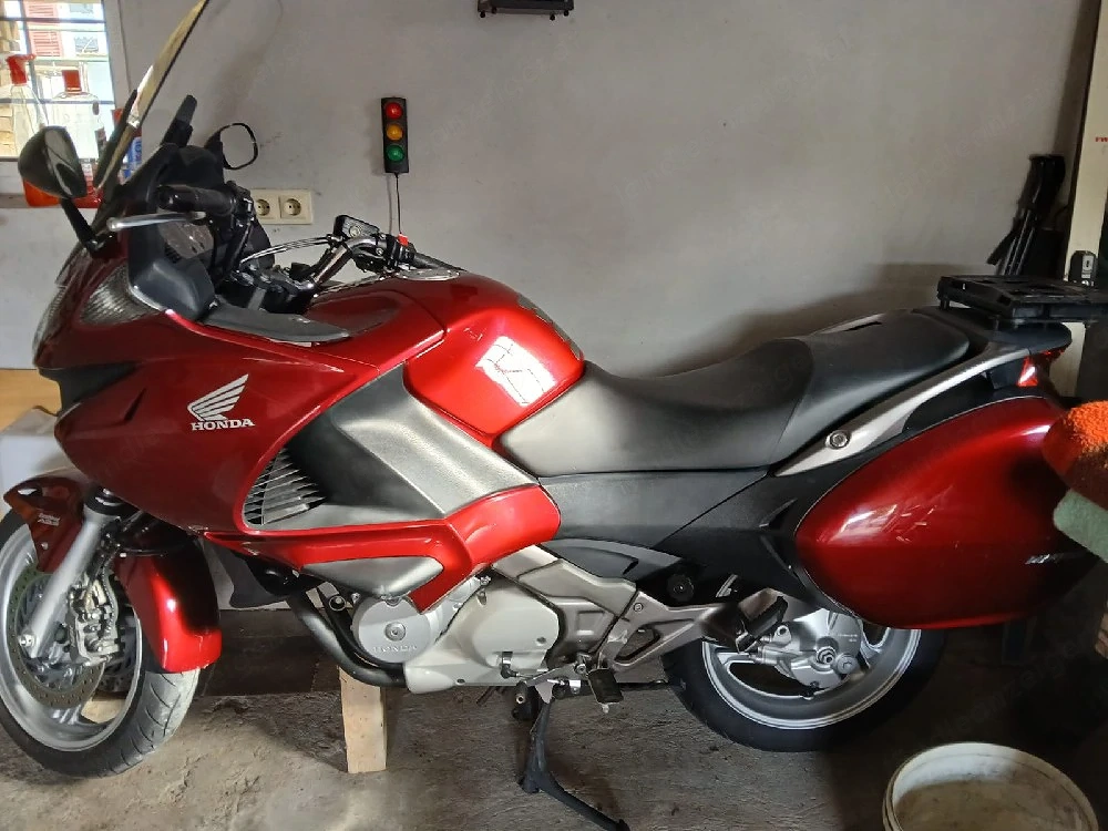Verkaufe Honda Deauville ABS