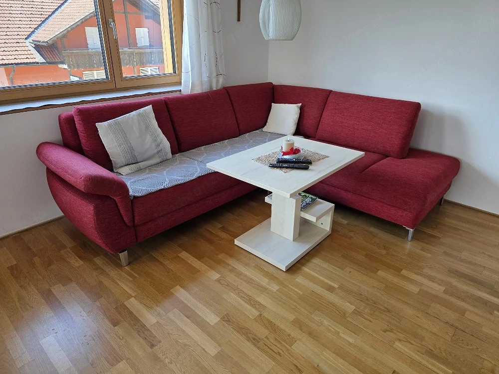 Sitzgruppe und Wohnzimmertisch