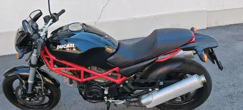 Ducati Moster 695