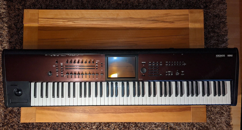 Korg KRONOS LS Keyboard 