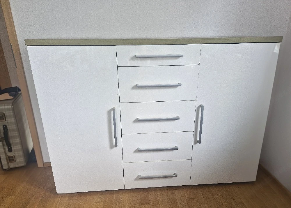 grosse Kommode