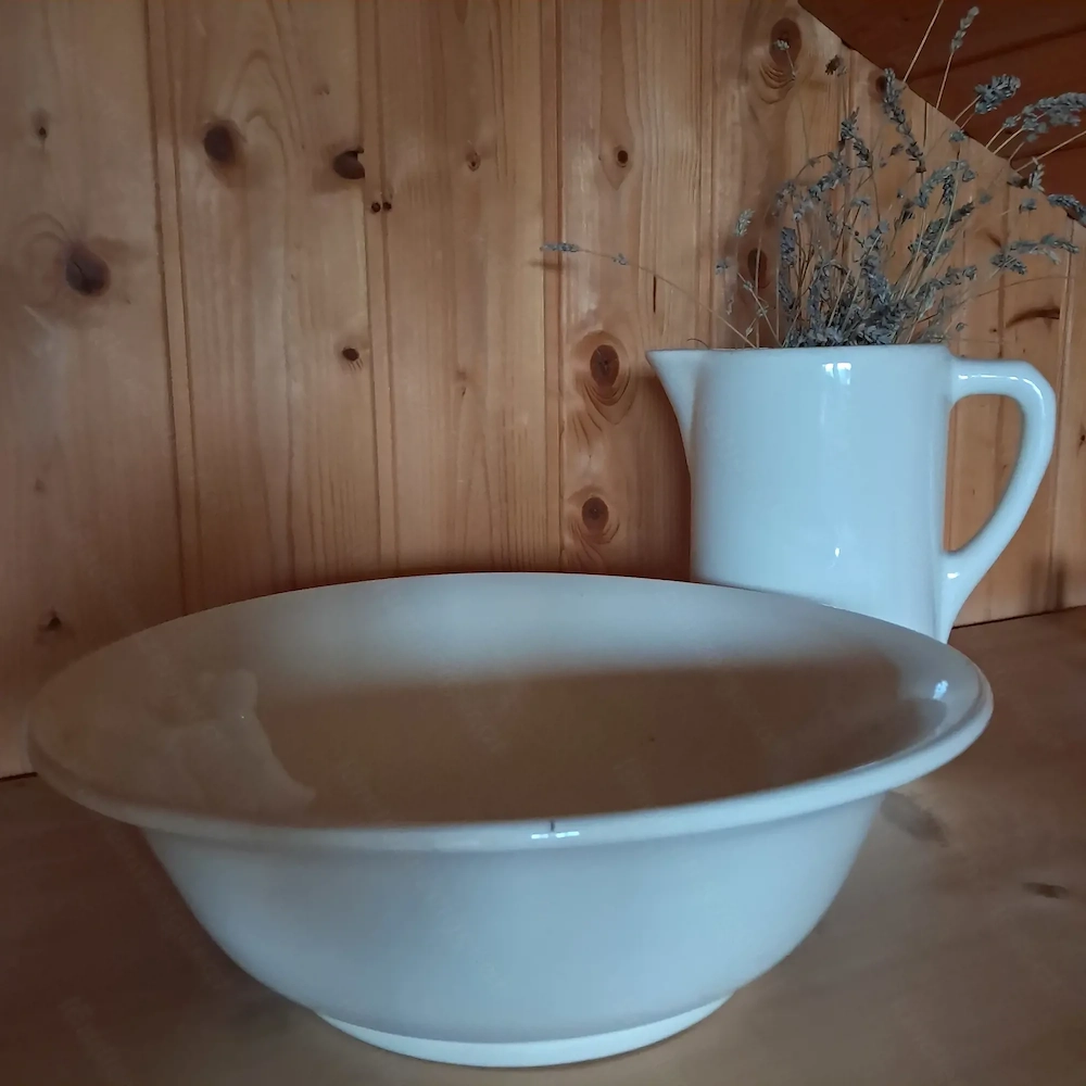 Deko -Waschschüssel mit Krug 