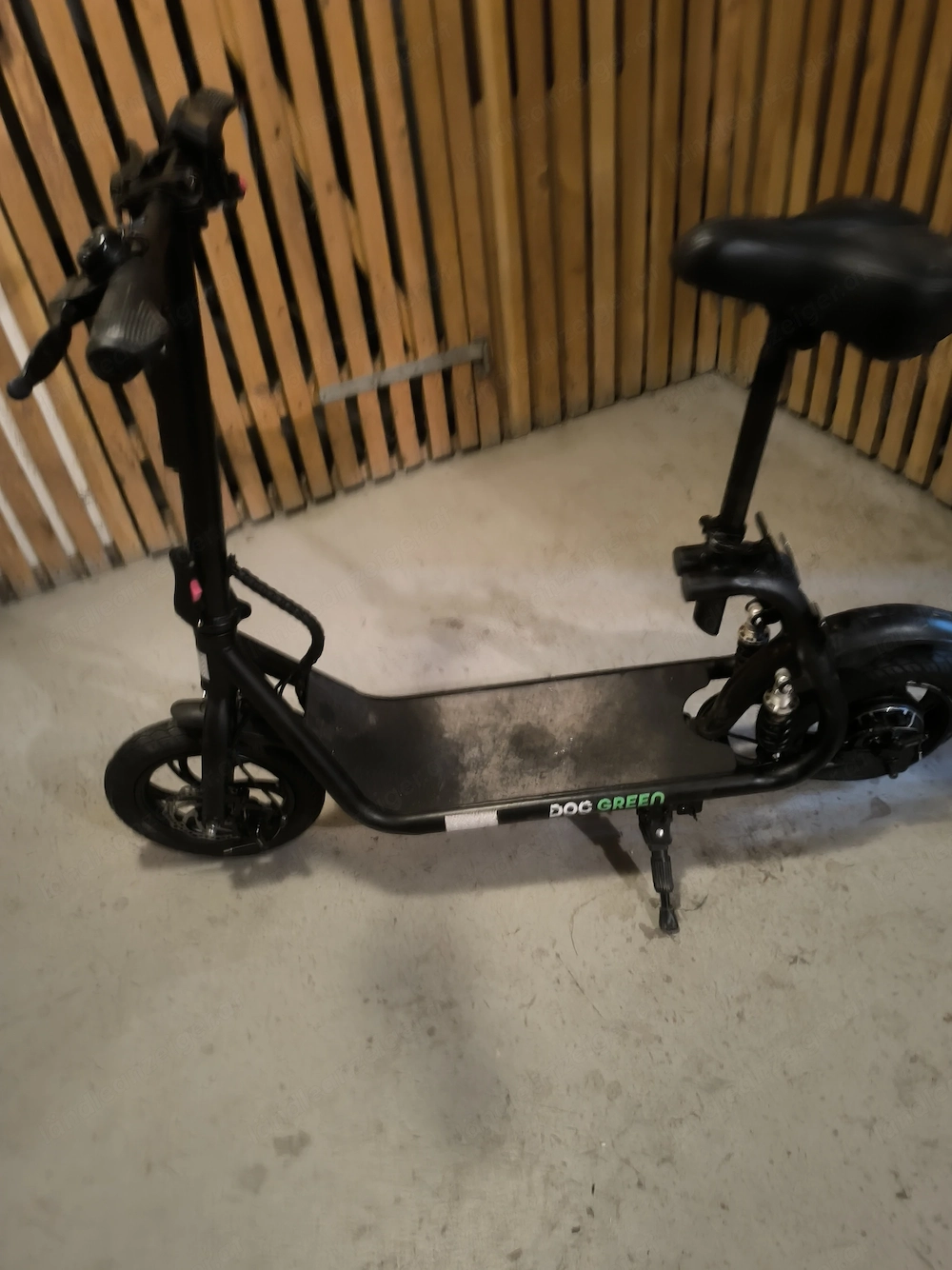 Dog Green e scooter 