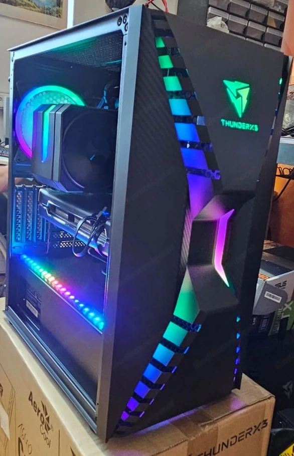 Gaming-PC (Ryzen 7 3800XT, 1,5TB M2 SSD HDD, 32GB Ram, RX5700XT, WLan) - TOP