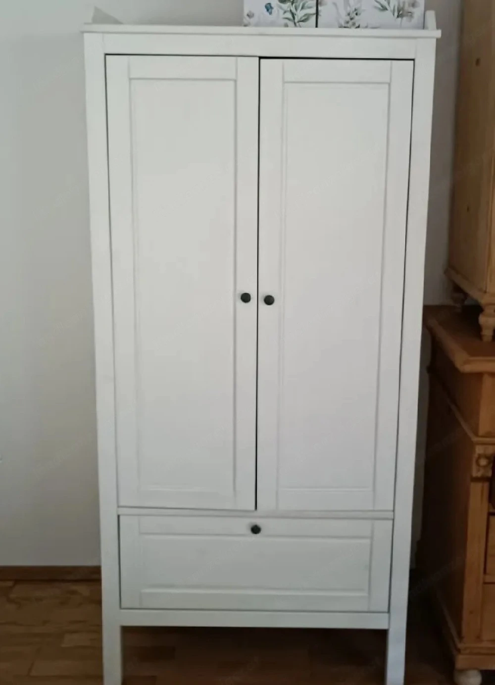 Kinder-Kleiderschrank 