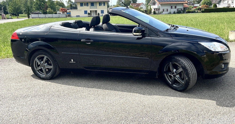 Ford Focus Cabrio  Pininfarina 