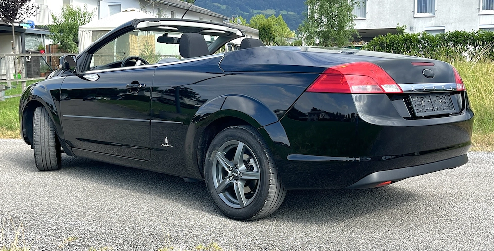 Ford Focus Cabrio  Pininfarina 