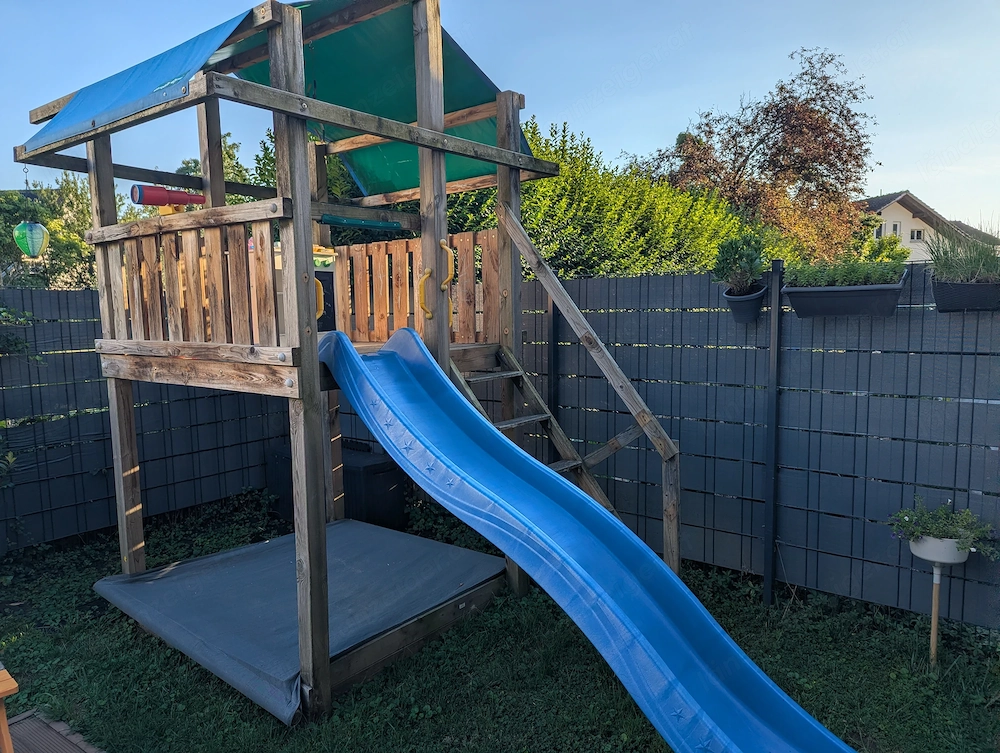 Toller Spielturm für Kinder 