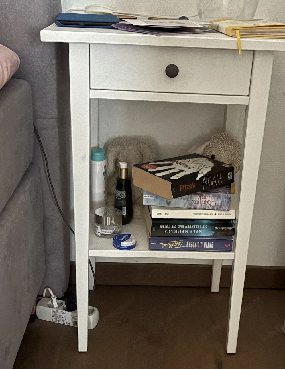 Ikea Hemnes Beistelltische Nachttischchen