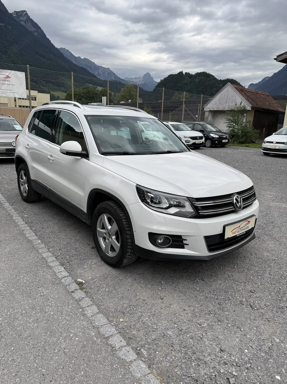 Volkswagen Tiguan 2,0 TDI BMT 4Motion Sky DPF DSG  Pano AHK 