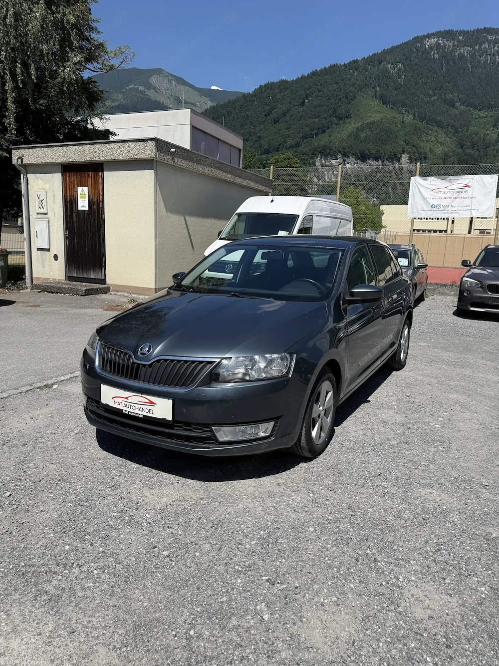 Skoda Rapid Spaceback Ambition 1.6 TDI  AHK Tempomat SHZ 