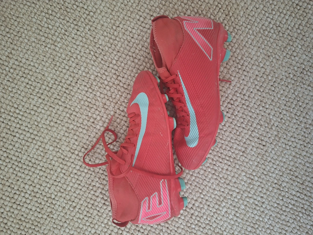 Verkaufe Nike Fussballschuhe Gr. 38,5