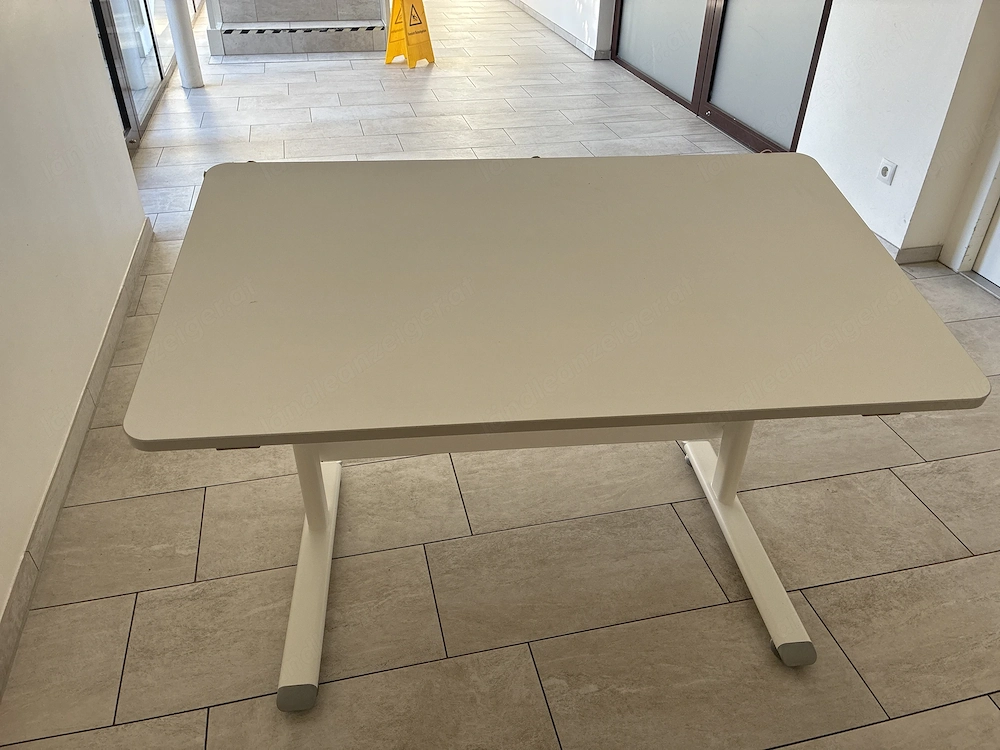 Schreibtisch Höhe verstellbar 