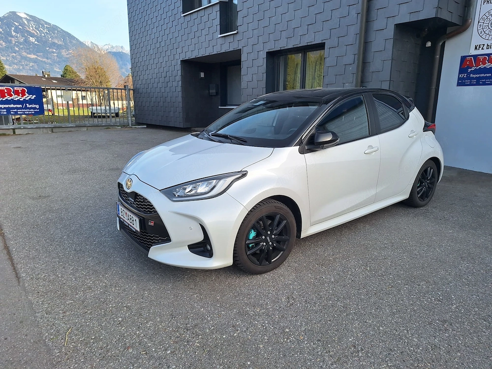 Toyota Yaris 1.5 Hybrid GR Ausstattung 